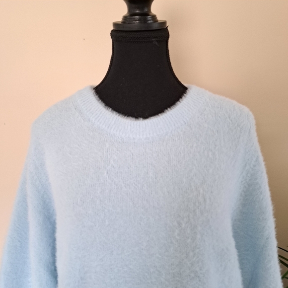Bleu Gray Eyelash Sweater Women's Small Blue Solid Cozy Crewneck Top - Picture 5 of 13